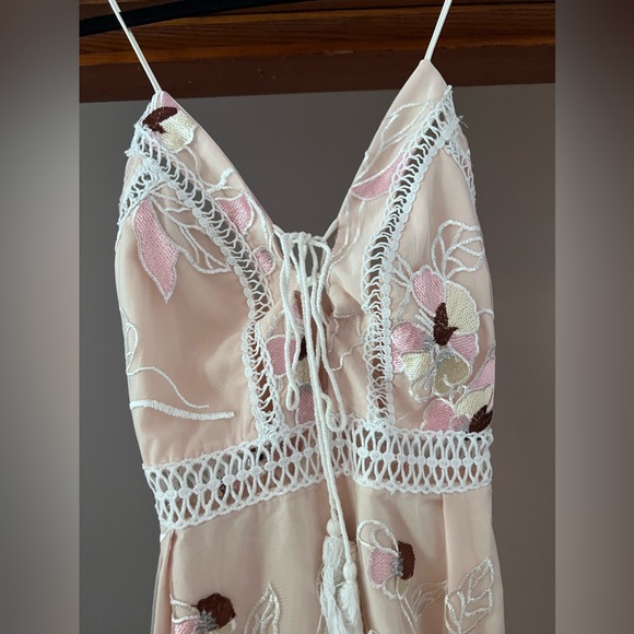 Pale pink short jumper - Picture 2 of 3